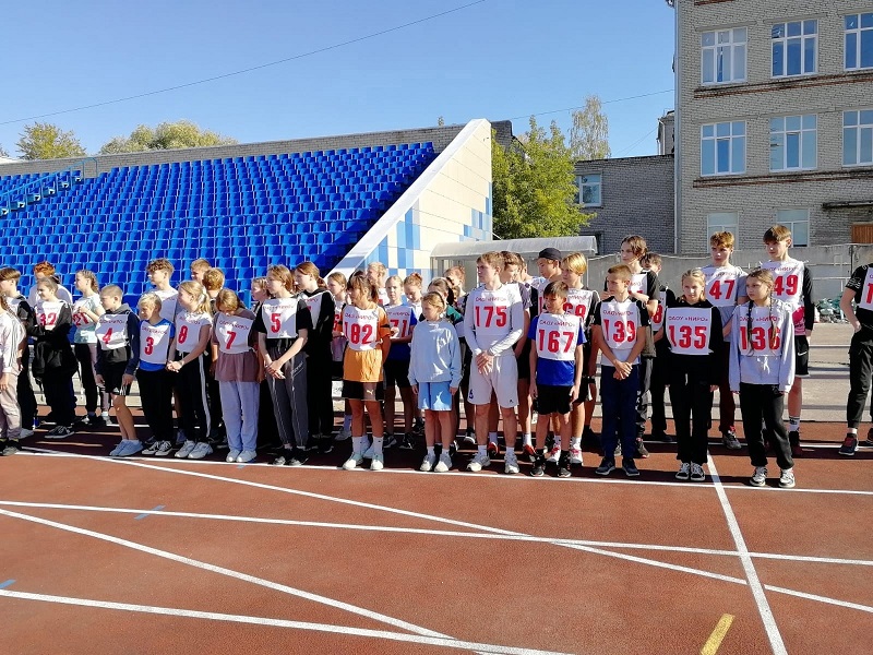 27 сентября на стадионе &quot;Волна&quot; в городе Великий Новгород прошли областные соревнования в рамках 60-й спартакиады обучающихся общеобразовательных организаций Новгородской области.