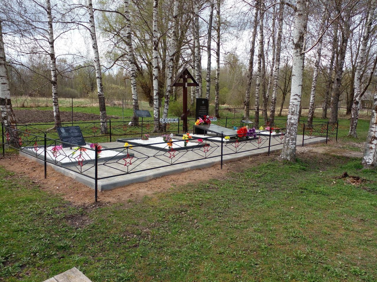 Братская могила советских воинов 1942-1944 гг д. Переходы.
